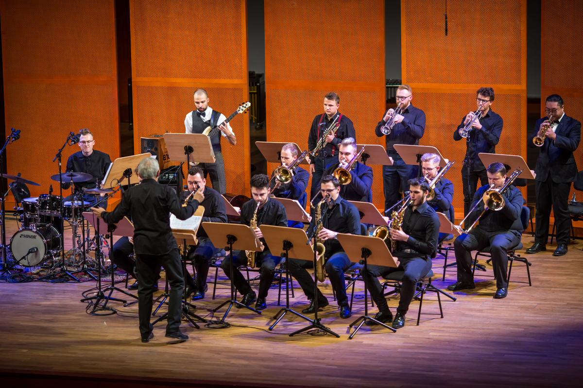 BIG BAND Akademii Muzycznej im. G. i K. Bacewiczów w Łodzi